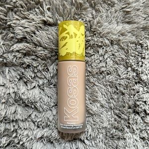 Kosas foundation 180 (light & cool)